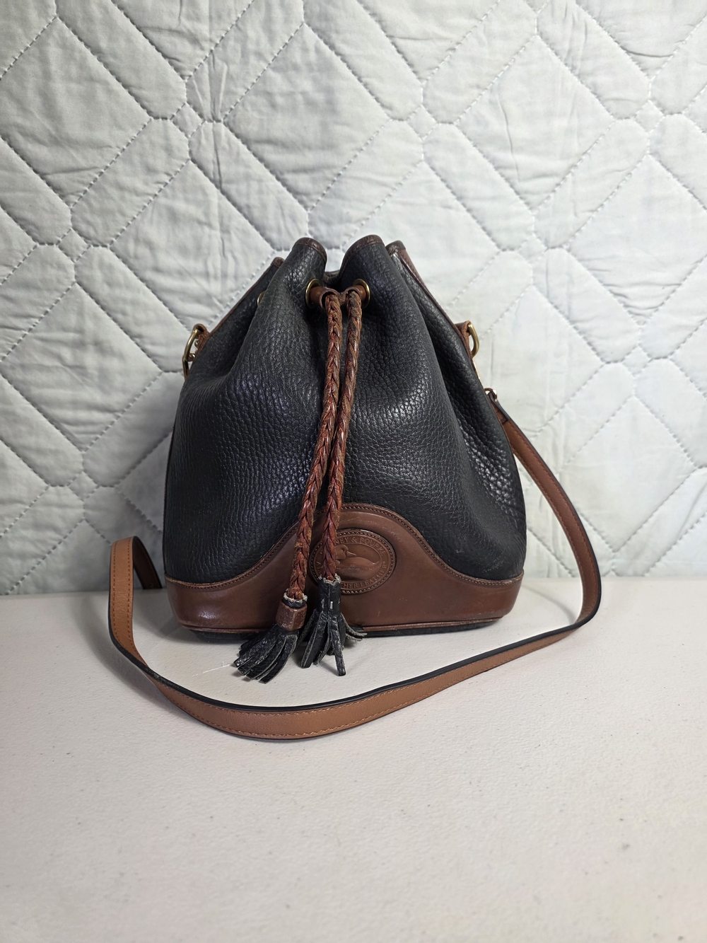 Dooney & Bourke Vintage 90s Drawstring Bucket Bag Navy and Tan Pebbled Leather